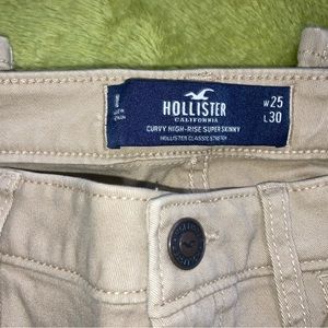 NWOT tan Hollister curvy high rise skinny jeans size 25 x 30